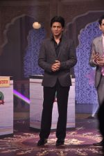 Shahrukh Khan on the sets of Diya aur Baati in Filmcity, Mumbai on 28th July 2013 (15).JPG